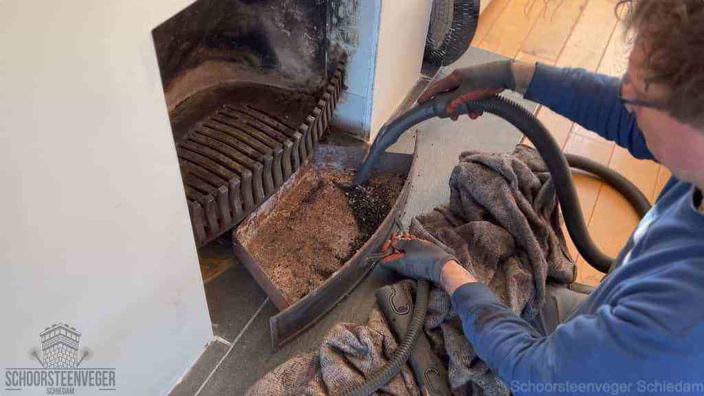 Prijs schoorsteenvegen Schiedam schouw reinigen Prijs schoorsteenvegen Schiedam schouw reinigen
